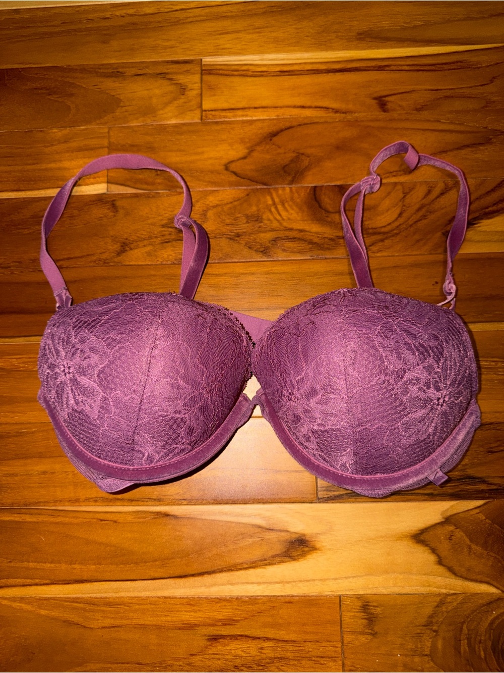 Victoria’s Secret lace Underwire push-up bra 34C Mauve Pink